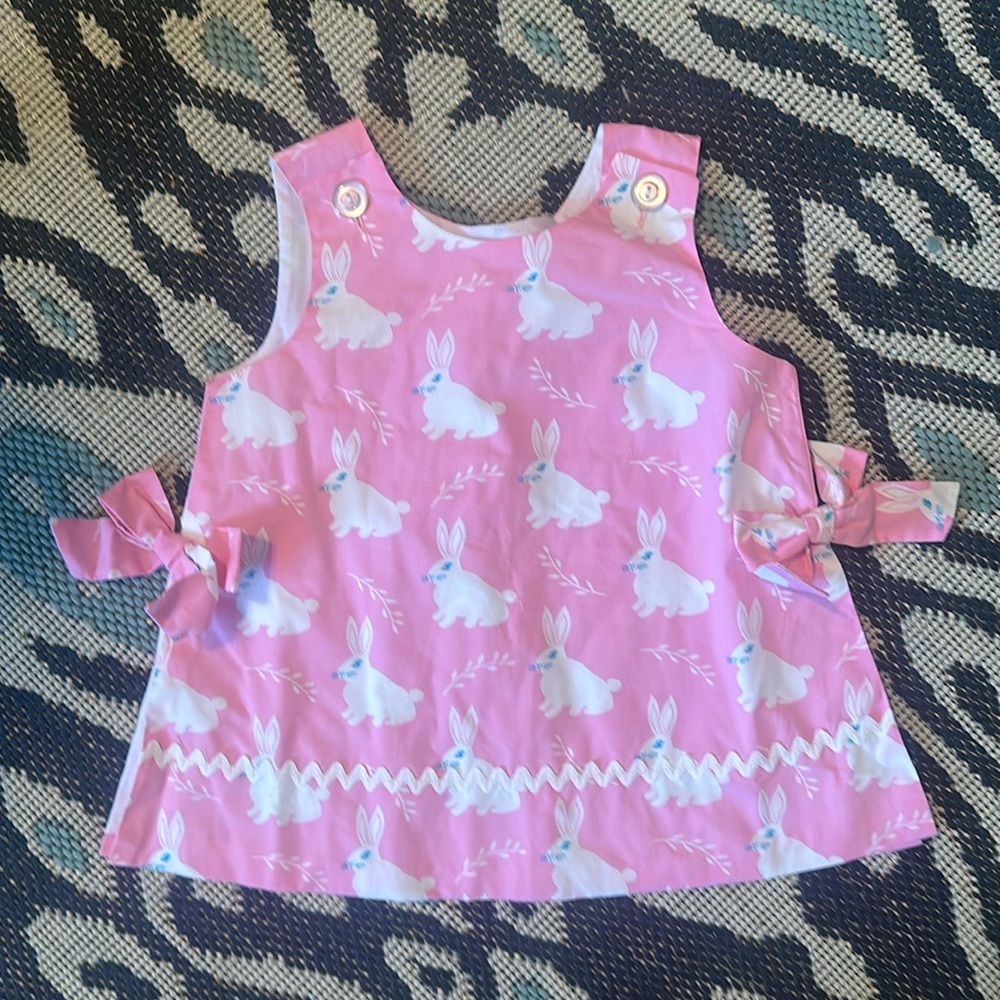 Kelly’s Kids size 4-5 bunny top
